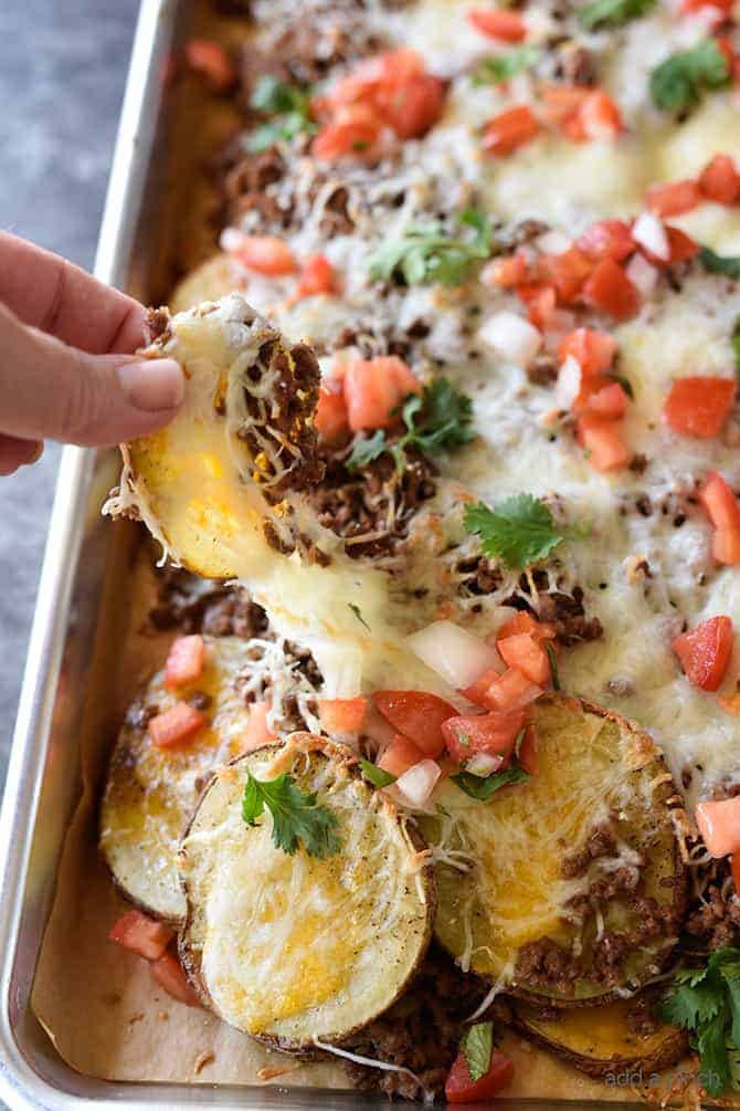 Master Loaded Potato Skin Nachos: Crispy Base & Flavorful Toppings
